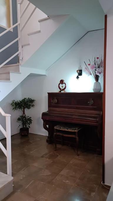 Huétor Vega Casa Con Piscina Y Barbacoa A 3 Kilometros De La Alhambraヴィラ エクステリア 写真